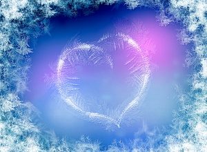 Kozzi-winter_background_with_white_snowflakes-1620x1296-300x240