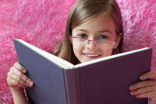 little-girl-wearing-pink-glasses