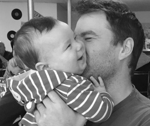Daddy-Kisses-Cole-500x500