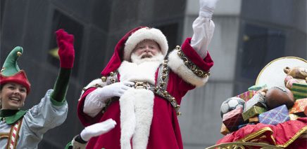santa_on_parade_image_of_topic