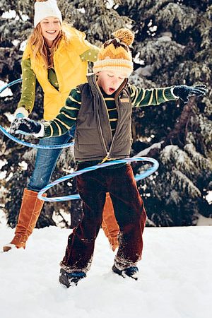 HulaHoopingIntheSnow