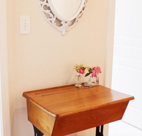 AntiqueDeskandBasketforStoragefromSettingforFour_zpsbb8b7d8d