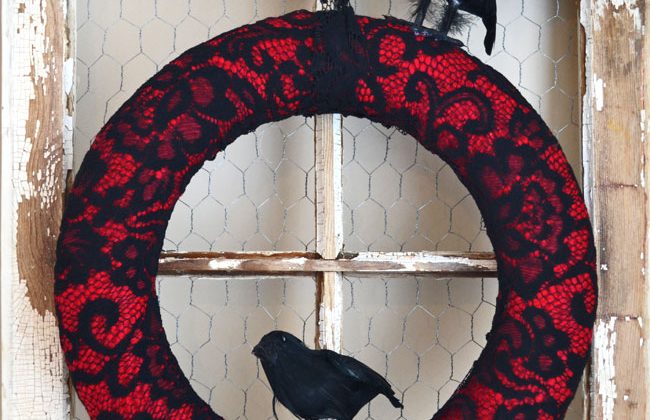 Halloween-Crow-Wreath-A-Pretty-Life