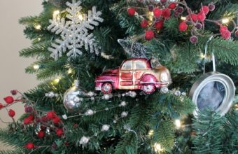 2013-Christmas-Tree-in-Progress