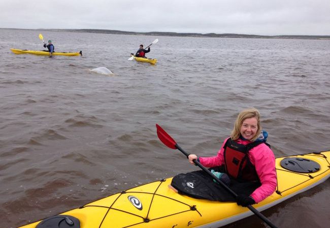 Jody-Robbins-kayaking-with-beluga