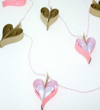DIY-Looped-Paper-Heart-Garland-200x300