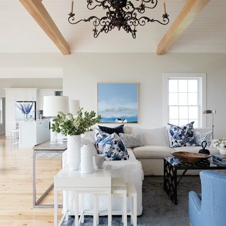 cottage-living-room