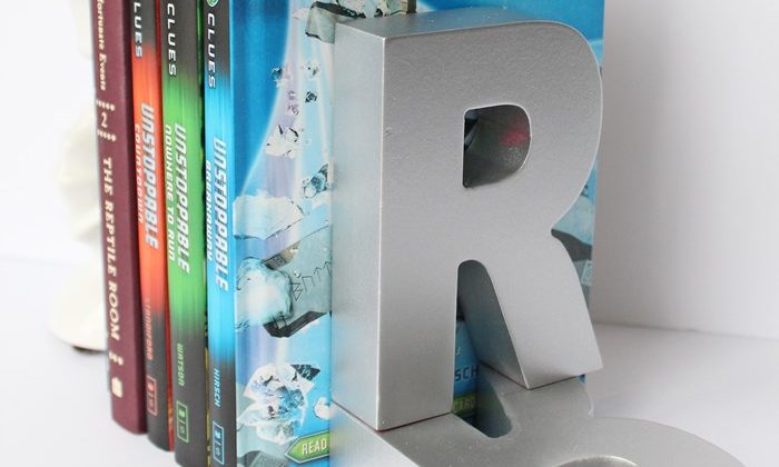 painted-monogram-bookends1