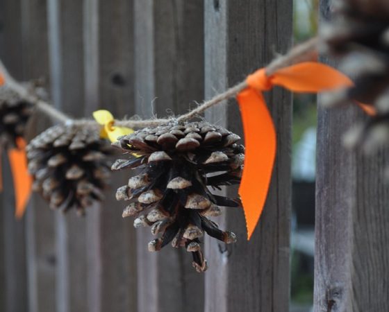 pinecone-garland-1
