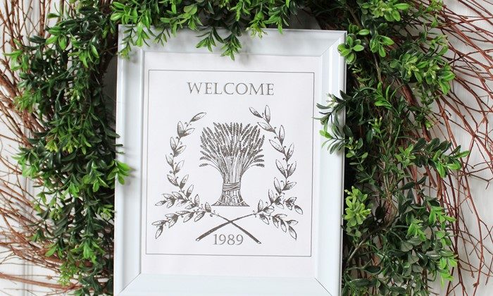 boxwood-wreath-welcome-printable-diy