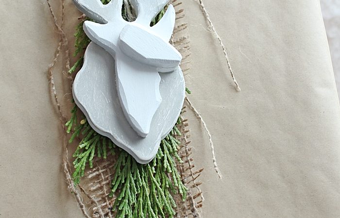 diy-painted-scandinavian-deer-ornament-5