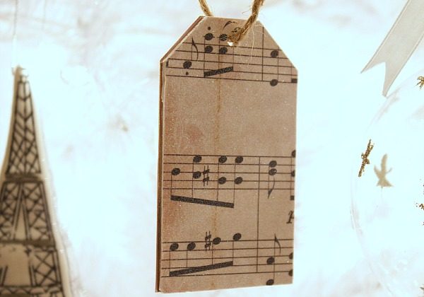 sheet-music-wooden-tag-ornaments