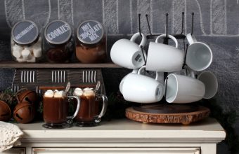 DINING-ROOM-HOLIDAY-HOT-CHOCOLATE-BAR-