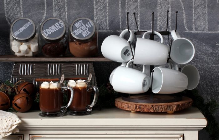 DINING-ROOM-HOLIDAY-HOT-CHOCOLATE-BAR-