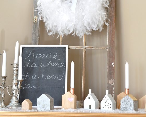 valentines-day-mantel-1.1