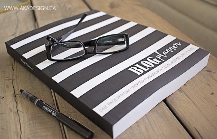 Undated-Blog-Planner-AKA-Design-700x451