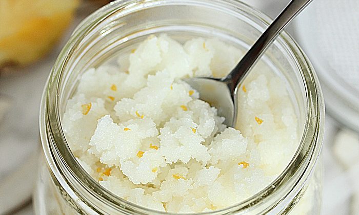 diy-pineapple-coconut-sugar-scrub-recipe-gift1