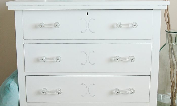 painted-dresser-chalky-finish-paint