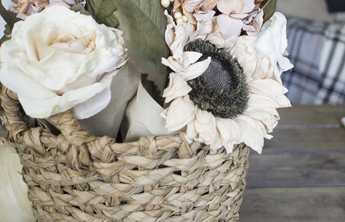 Easy-Fall-Basket-of-Flowers