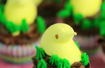 mini-peeps-cupcakes-2