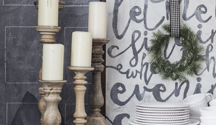 AKA-DESIGN-EMBROIDERY-HOOP-WREATH