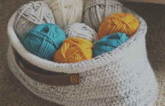crochet-stash-basket-with-leather-handles-700x589