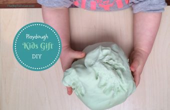 Playdough-DIY-kids-gift
