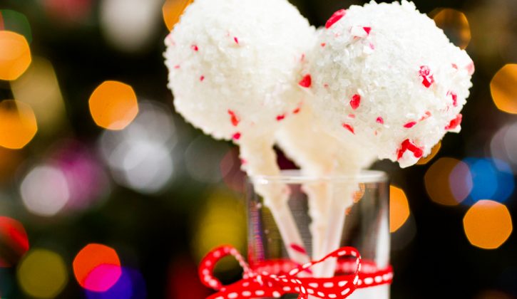 Peppermint Cake Pops
