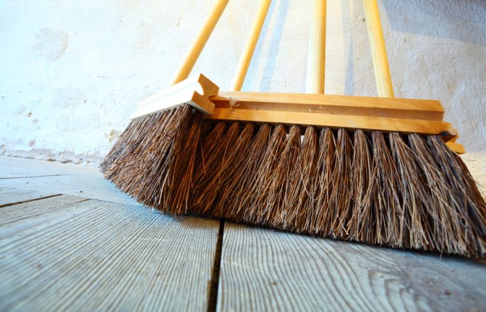 broom