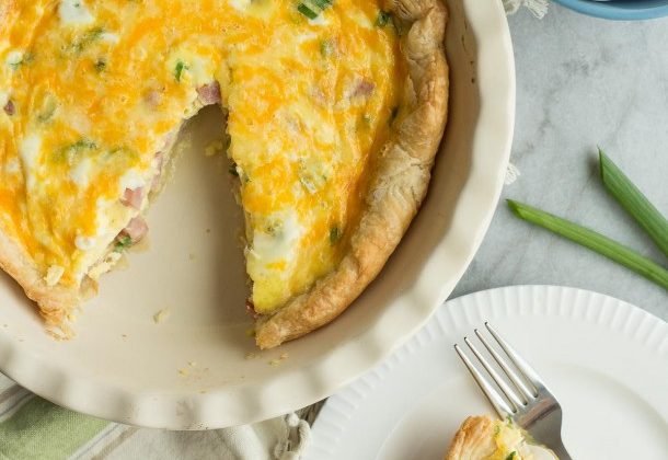 Easy-Puff-Pastry-Ham-And-Cheese-Quiche-www.thereciperebel.com-2-of-7-610x915