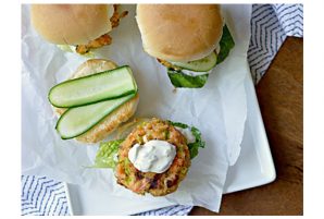 Grilled Salmon Sliders with Dilly Mayo