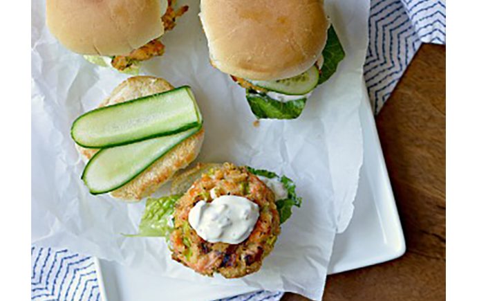 Grilled Salmon Sliders with Dilly Mayo