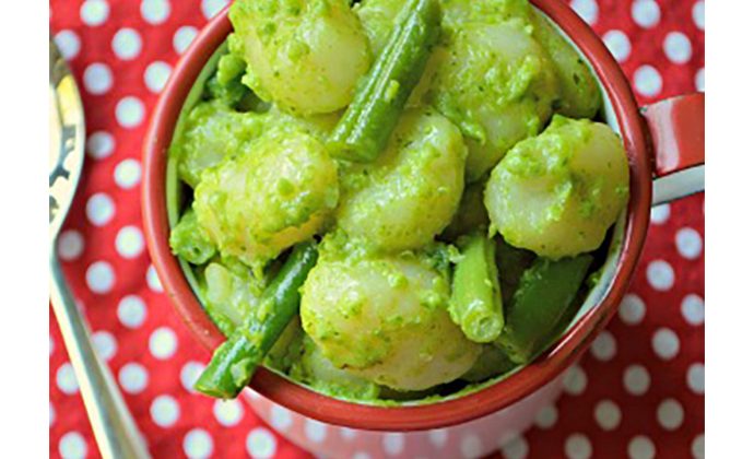 Gnocchi with Pea Pesto and Green Beans