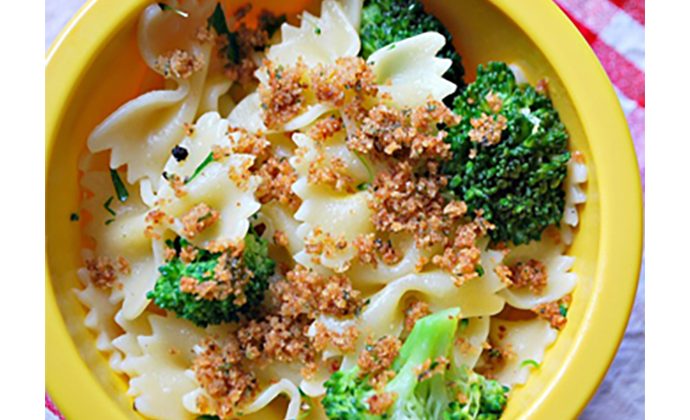 Pasta with Broccoli and Toasted Bread Crumbs