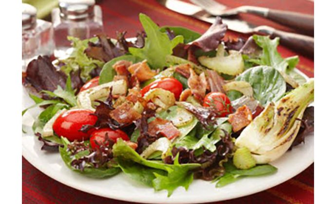 Grilled Fennel, Tomato and Baby Greens Salad with Bacon