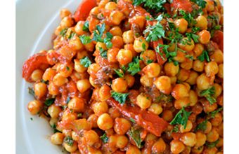 Moroccan Chickpeas with Roasted Peppers, Parsley & Mint