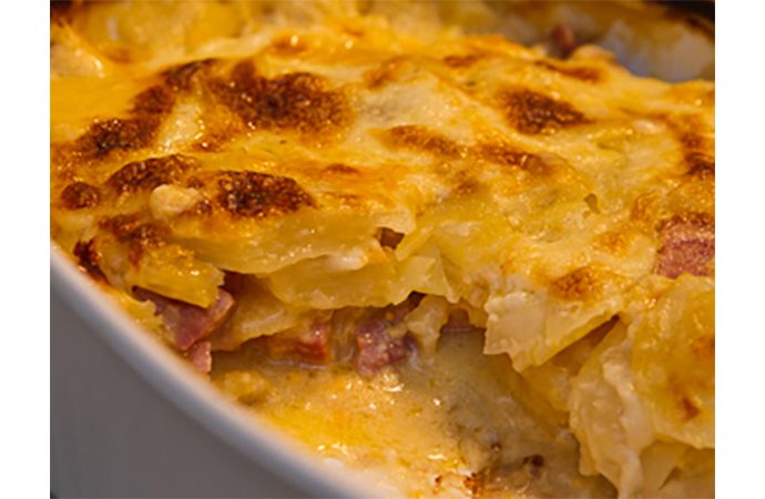 Scalloped Potatoes with Ham & Cheese