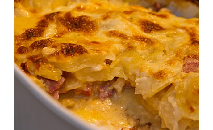 Scalloped Potatoes with Ham & Cheese