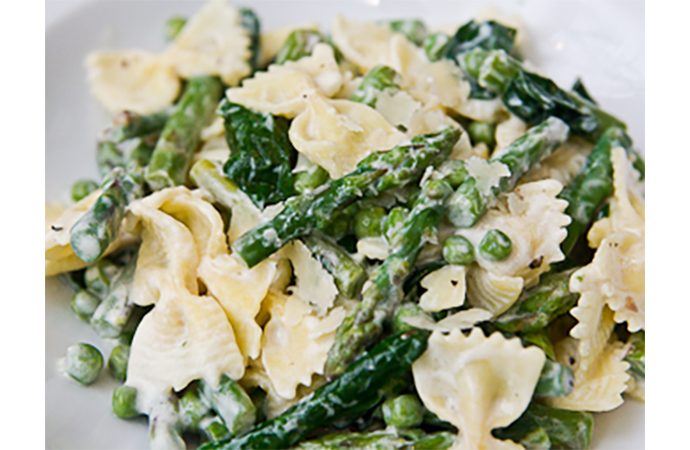 Creamy Asparagus Pasta