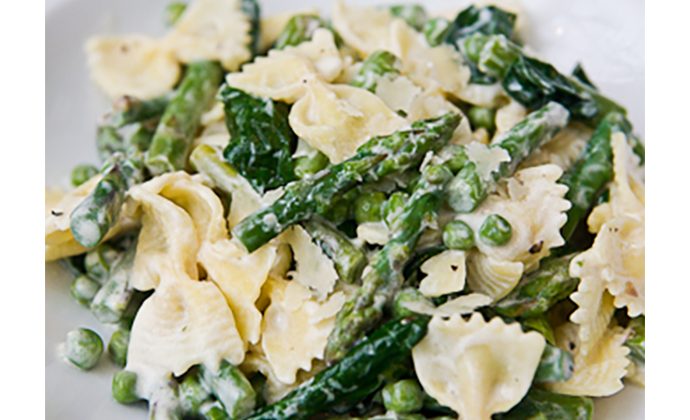 Creamy Asparagus Pasta
