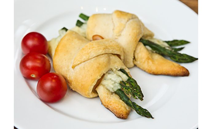 Asparagus Roll-Ups with Turkey and Havarti