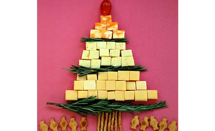 Cheese and Crackers Holiday Tree