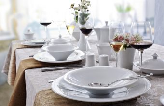 Easy Table Setting Guide for entertaining