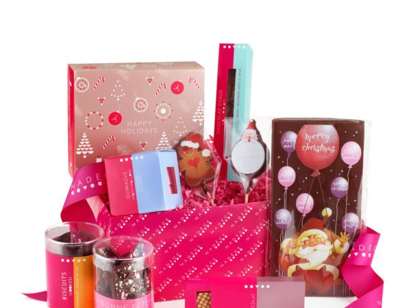 assorted-holiday-gift-box-600x600-1
