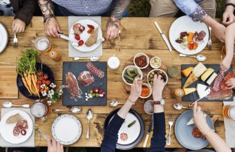 i resolve to have more family dinners in 2017