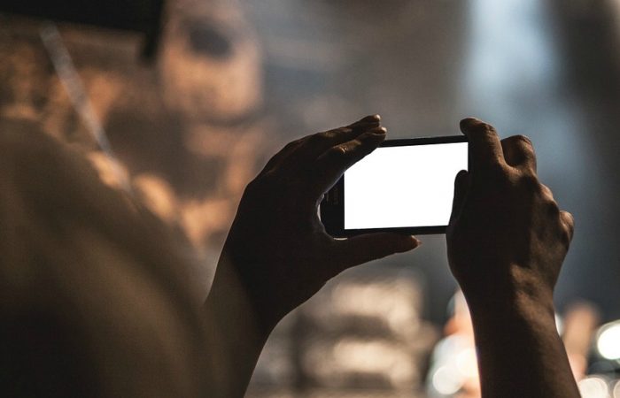 How-to-Attend-a-Blogging-Conference-on-a-Budget