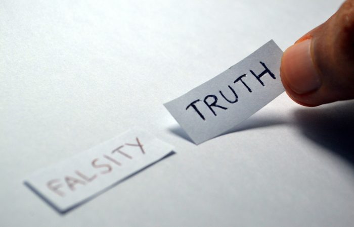 truth-1123020_1920